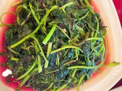 -侬佳蒸菜馆(听潮店)
