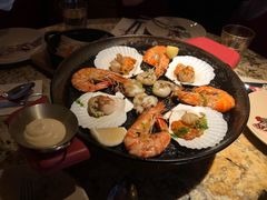 传统西班牙墨鱼汁海鲜饭-BROWNSTONE布朗石西班牙餐厅(深圳湾店)