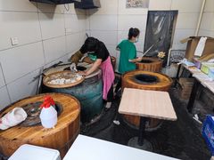 大堂-金莲葱饼店