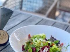 大虾牛油果蔬果沙拉-MONICH牛排融合餐厅(和义大道购物中心店)