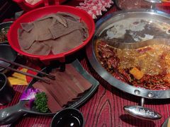 -谭鸭血老火锅(远大购物广场店)