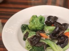 沙煲虾酱炒什锦菜-夏宫中餐厅(香格里拉大酒店)