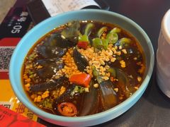 -多嘴超级肉蟹煲(杉杉国潮主题店)