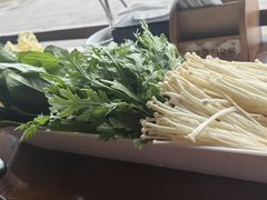 -亿诣蝎府炸酱面羊蝎子火锅(酷车小镇店)
