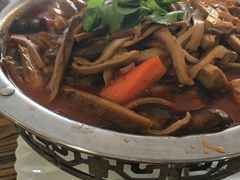 -溢心园香河肉饼总店