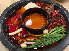 -黄潇洒老火锅(九眼桥宏济巷店)