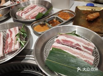 和朋友在漫乐城的花味烤肉共度了一次愉快的用餐时光