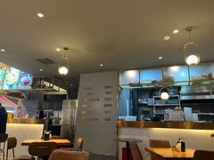 -POKEE VIA&Brunch·维娅(重庆来福士店)