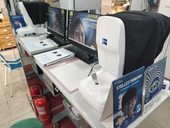 -豪门视光·星趣控·蔡司依视路眼镜代理商(中央大街店)