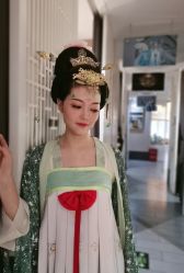 -盘子女人坊古装写真摄影(厦门总店)