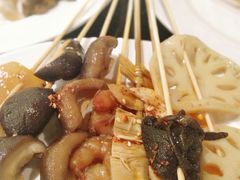 钵钵鸡-大中华希尔顿酒店-念自助餐·嗨啤·小龙虾