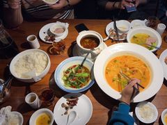 -外婆私房菜(新亚百货店)