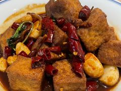 三杯臭豆腐-江南驿·二十余年创意杭帮味(良渚玉鸟集店)