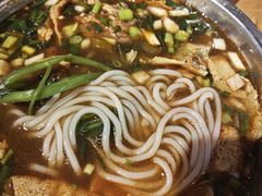 -柳州肥姨妈大骨螺蛳粉(沙河店)