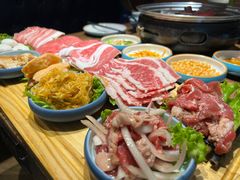 -明洞阿姨·韩式酱蟹烤肉·创意料理(三元桥店)