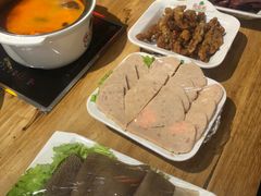 -珍巴奴毛肚牛肉小火锅(四惠店)