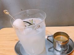 -无牌咖啡&酒馆