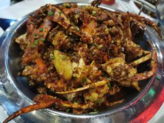 -凤凰路何眼镜香辣蟹(花果园店)