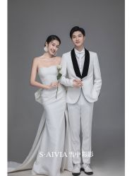 -雪中彩影婚纱摄影·微光艺术中心