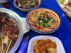 -马路边边火锅串串(观前街店)