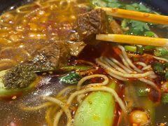 -爆炸头阿姨小四川正宗川味小吃(无任何分店)