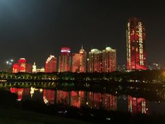 -万绿园
