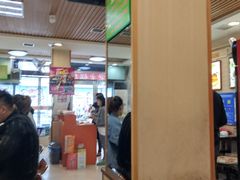 大堂-就这家旋转小火锅(西安路罗斯福店)