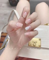 -雅洁美甲美睫