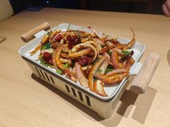 -关东小磨东北菜(上海长风大悦城店)