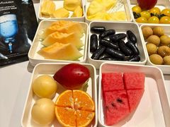 -涨巢·潮玩水疗局