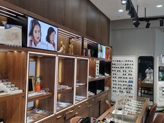 -一代眼镜·蔡司配镜(浦东大拇指广场店)