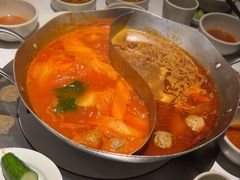 -左庭右院鲜牛肉火锅(金山万达店)