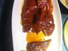 招牌钟家烧鹅-钟菜·粤菜点心·宴请(海上世界·汇港二期店)