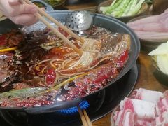 -黄潇洒老火锅(九眼桥宏济巷店)