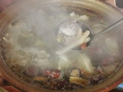 -威邵鸡煲(西华路总店)