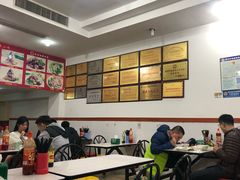 大堂-东街钟楼肉粽(总店)