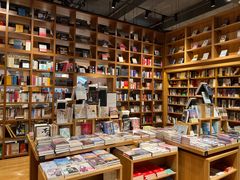 -百新书局(尚悦湾店)