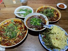 -杨三孃跷脚牛肉(美洲花园店)