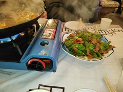 -霄汉牛三鲜湖北砂锅菜(万松园2店)