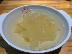 木耳炖桃胶-恋萍小吃(时代店)