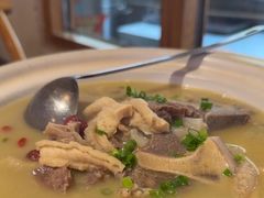 -霄汉牛三鲜湖北砂锅菜(万松园2店)