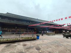 -峨眉山报国寺
