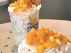 招牌椰子冰-冰椰岛椰冰(亚龙湾店)