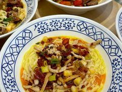 -李与白包子铺(桐梓林店)