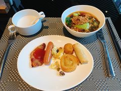 -筠咖啡西餐厅(上海国展宝龙丽筠酒店)