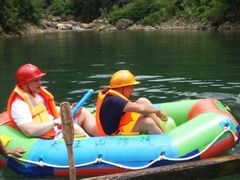 -安吉龙王山峡谷漂流