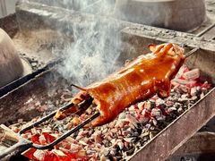 -黄记四更烤乳猪店