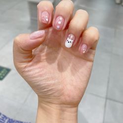 -花系美·美甲美睫精品店