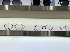 -视野联行眼镜蔡司·依视路官方授权店(顺城店)