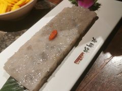-老牌坊云南鱼豆花火锅(哈西万达店)
